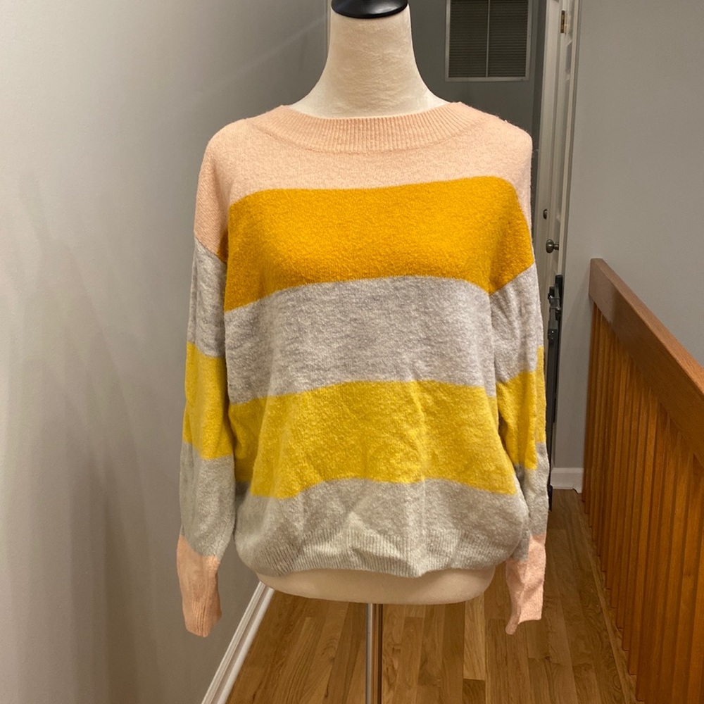H&M size small sweater